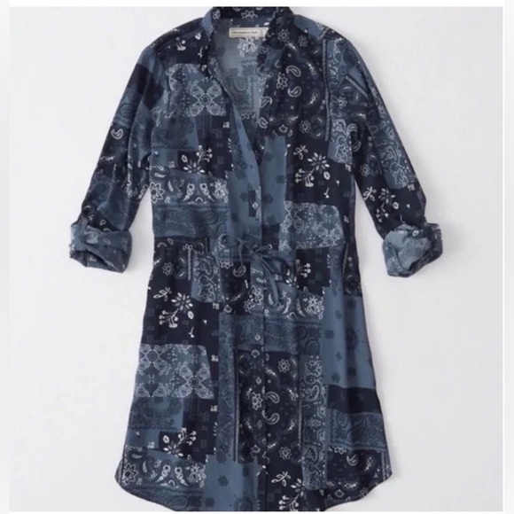 Abercrombie & Fitch Dresses & Skirts - Abercrombie & Fitch Paisley Bandana Long Sleeve Drawstring Shirtdress Medium